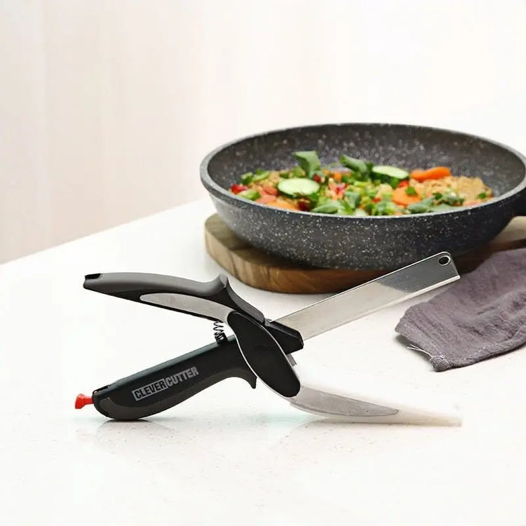 2 - in - 1 Scissors & Cutting Board – Multi - Functional Kitchen Tool - KitchenKlout