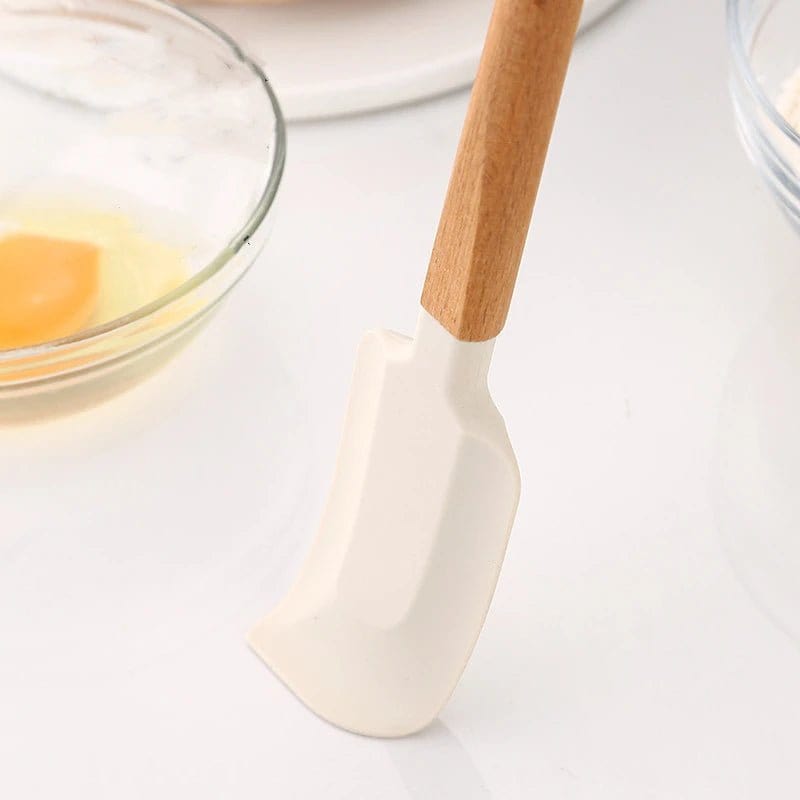 2Pcs/1Pcs Assorted colors Silicone Cream Spatula Non - Stick Pastry Blenders Wood Handle Chocolate Butter Baking Scraper Kitchen Cake Mixer - KitchenKlout